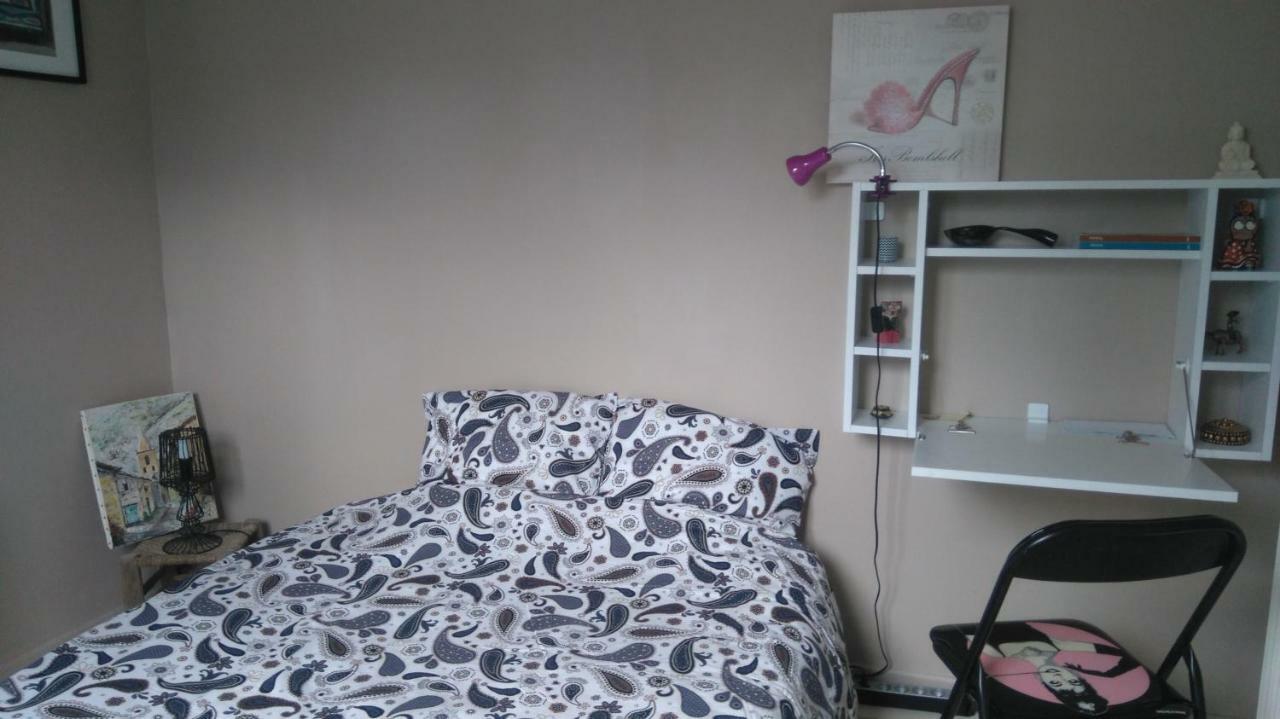 Privee Chez Un Particulier Homestay Saint-Sebastien-sur-Loire